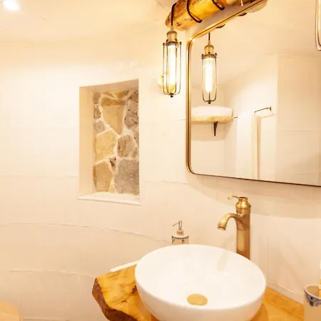 Villa The Indigo Windmill Retreat *