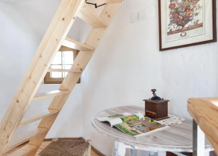 The Indigo Windmill Retreat * Lourinhã